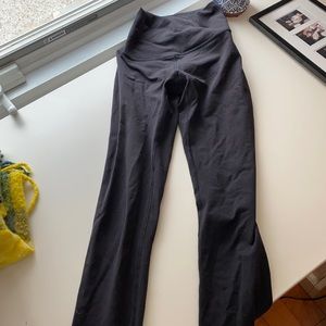 black lulu lemon winder under leggings - 25 in